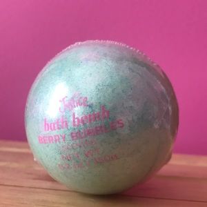Bath bomb